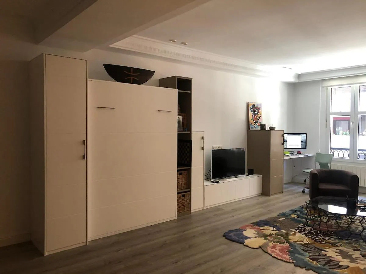 110 M2 Central Apartment In Abando Close To Guggenheim With Parking Bilbao Španělsko